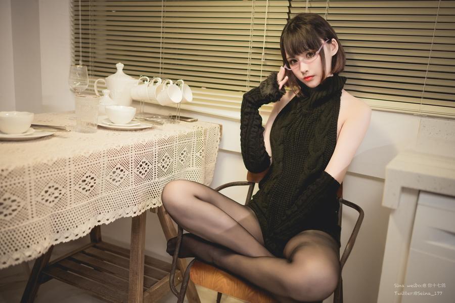 No.002 - 宿醉毛衣 [41P]-COS基地