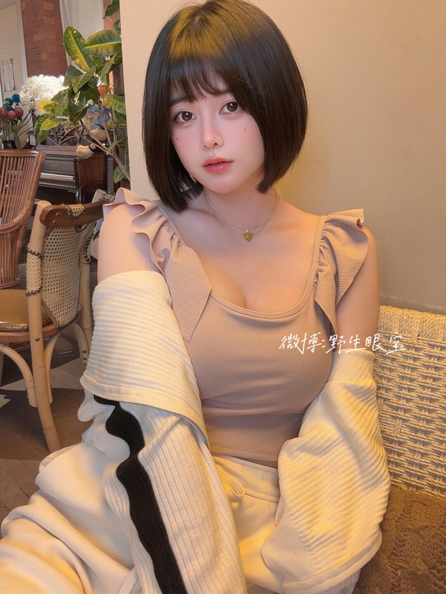 No.110 – [Fantia] 2025年04月订阅 [35P]-COS基地